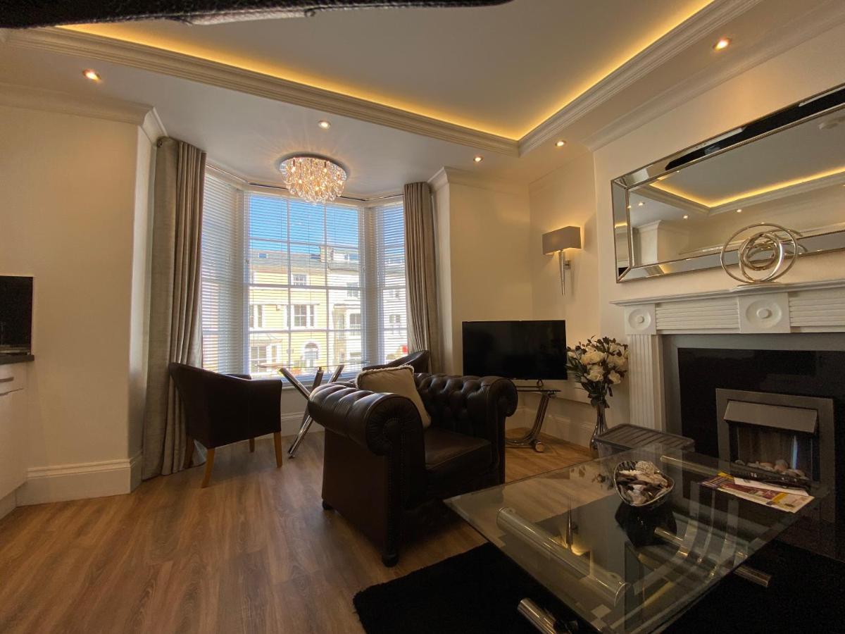 The Maureen Suite Llandudno Bagian luar foto